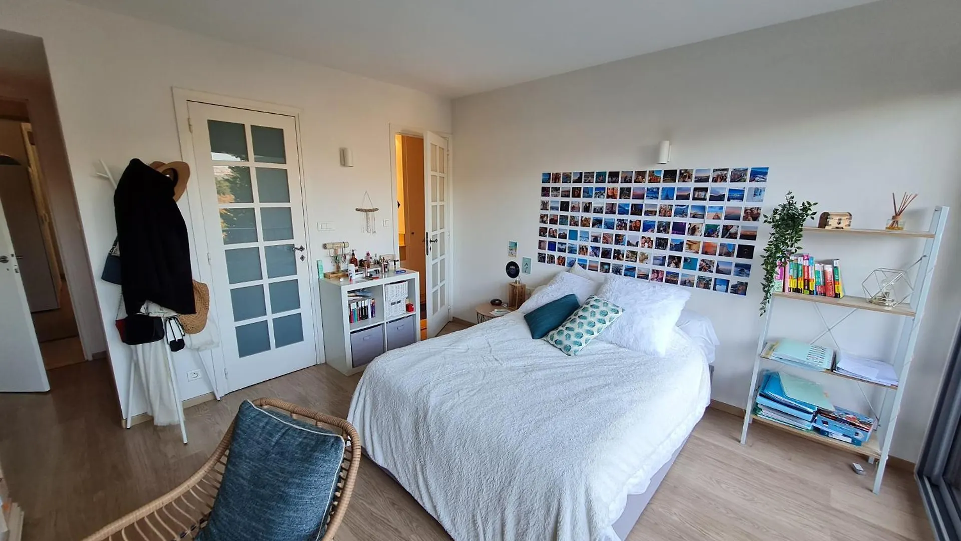 Apartment Loue Appartement 128 M2 Dans Residence Haut Standing Avec Piscine, Tennis Et Acces Prive Plage Toulon